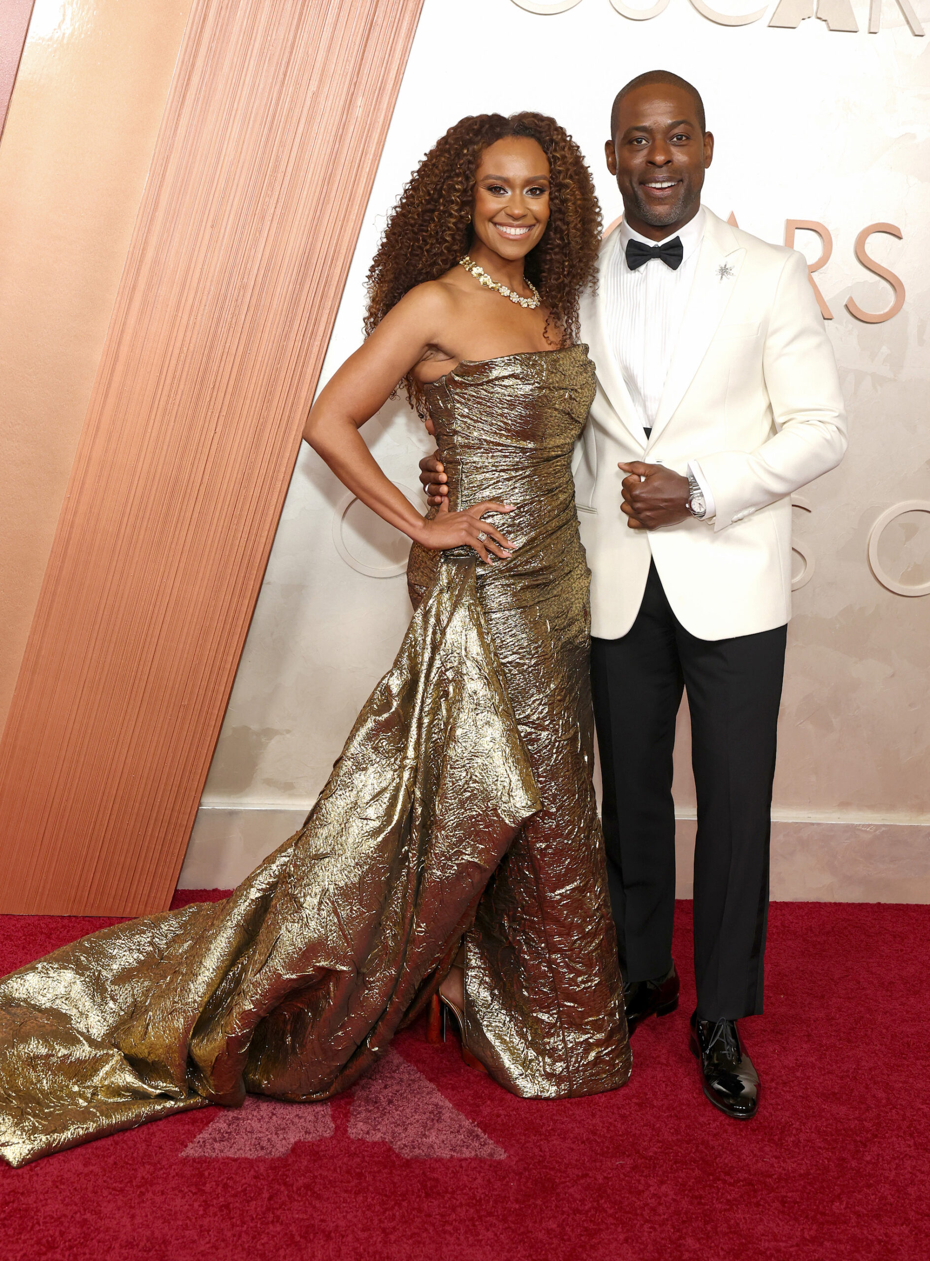 HOLLYWOOD, CALIFORNIA - MARCH 02: (L-R) Ryan Michelle Bathe and Sterling K. Brown attend the 97th Annual Oscars at Dolby Theatre on March 02, 2025 in Hollywood, California.