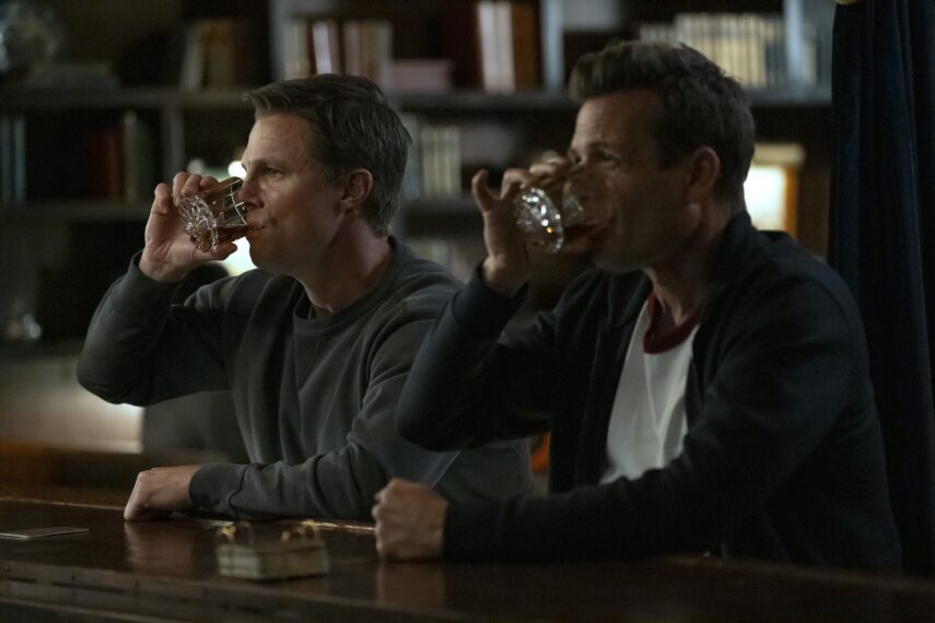 Stephen Amell as Ted Black, Gabriel Macht as Harvey Specter — 'Suits LA' Season 1 Episode 4 