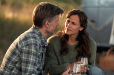 Nikolaj Coster-Waldau and Jennifer Garner in 'The Last Thing He Told Me.'