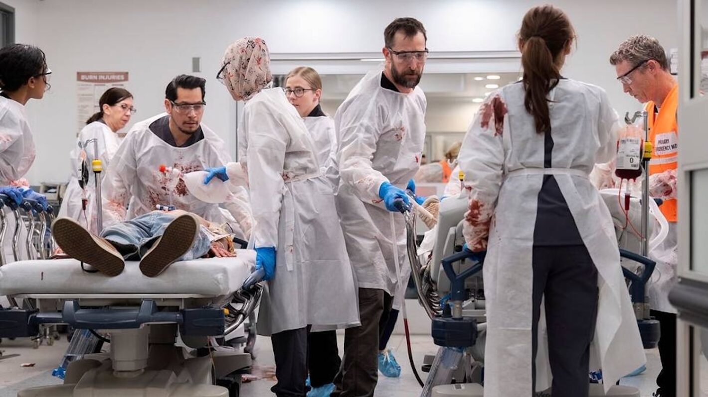 TNT Airs ‘The Pitt,’ Paul Anka’s Musical Journey, Poignant ‘Empty Rooms,’ Holiday ‘Merchants of Joy’