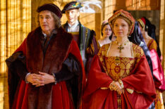 Mark Rylance (Thomas Cromwell), Kate Phillips (Jane Seymour) in 'Wolf Hall: The Mirror and the Light' Episode 1 - 'Wreckage'