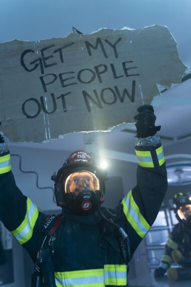 Peter Krause as Bobby — '9-1-1' Season 8 Episode 15 