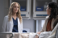 Kim Raver, Jacqueline Mazarella in Grey's Anatomy - 'How Do I Live'