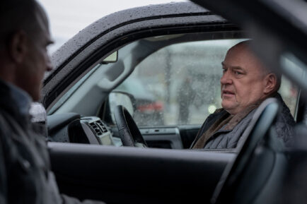 Christopher Meloni as Det. Elliot Stabler, Dean Norris as Randall Stabler in Law & Order: Organized Crime
