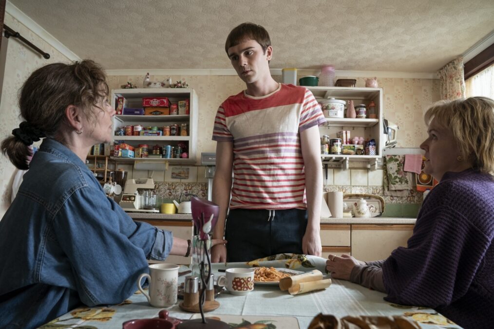 Neve Mcintosh Mitchell Robertson Marianne Mcivor