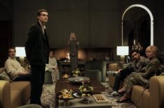 Nine Perfect Strangers - Murray Bartlett, Lucas Englander, Dolly De Leon, Nicole Kidman, Aras Aydin, Christine Baranski
