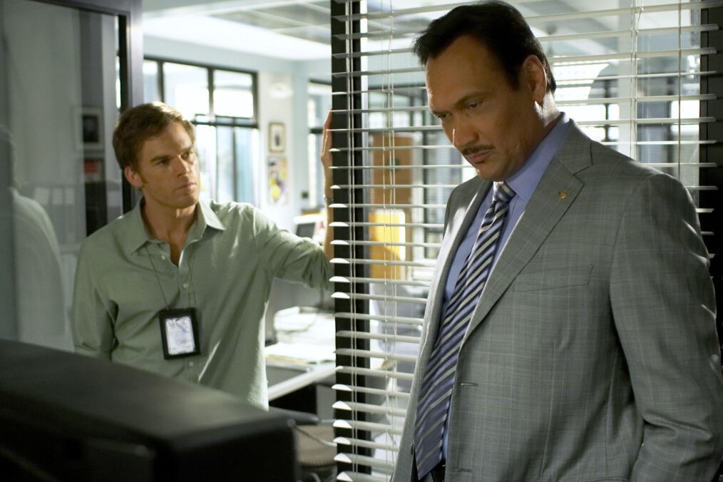 Michael C. Hall and Jimmy Smits in Dexter - 'Go Your Own Way' - Season 3, episode 10