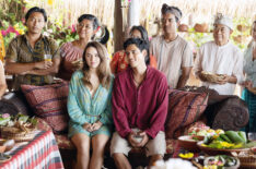 Kaitlyn Dever, Maxime Bouttier in Ticket to Paradise