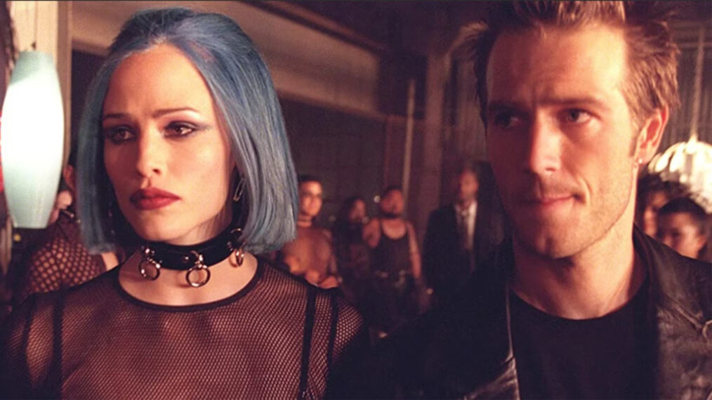 Jennifer Garner as Sydney Bristow and Michael Vartan as Michael Vaughn in 'Alias'