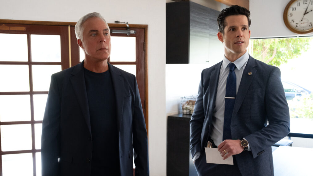 Harry Bosch (Titus Welliver) and Det. Perry Lopez (Miles Gaston Villanueva) in BOSCH: LEGACY