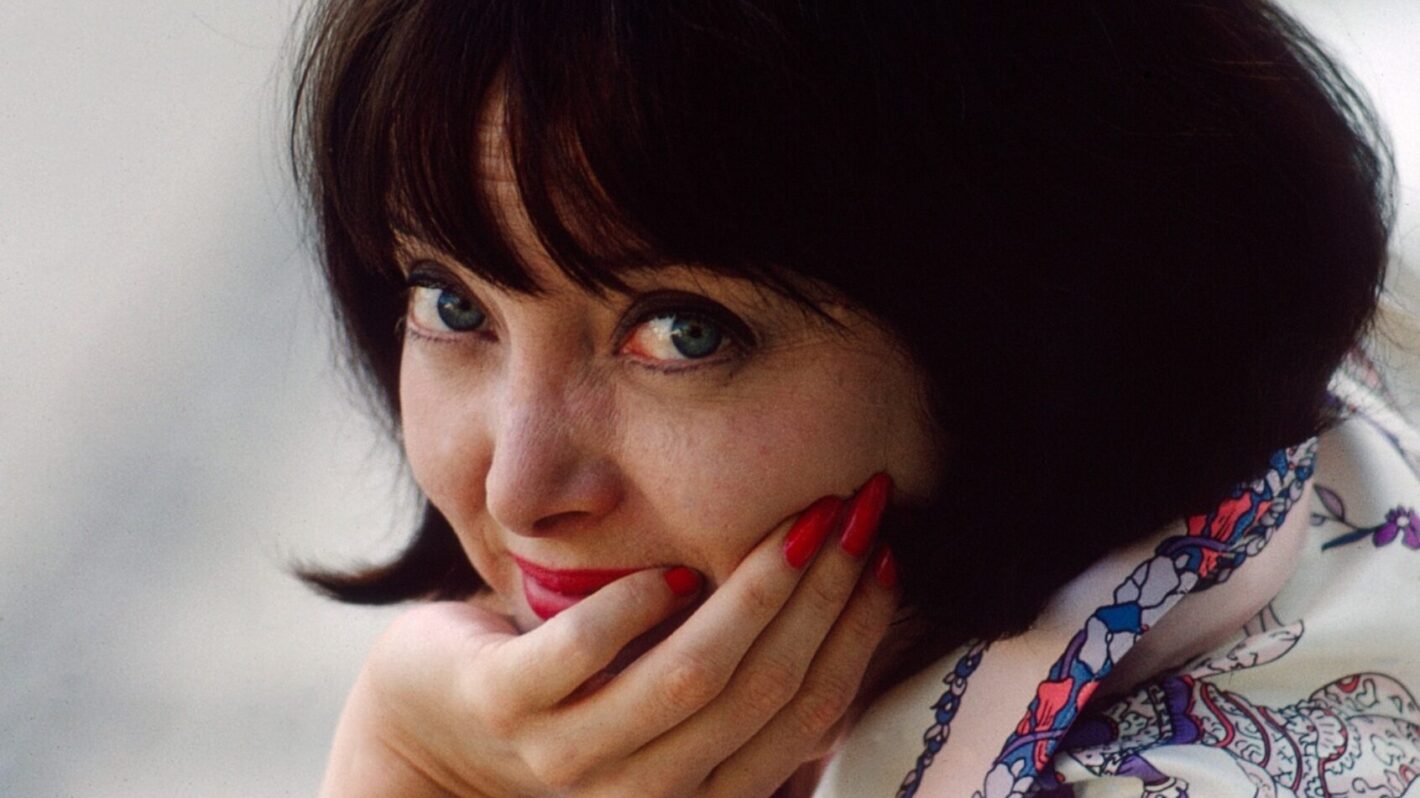Carolyn Jones, 1964.