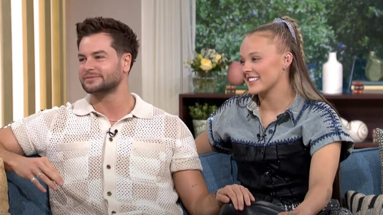 Chris Hughes and JoJo Siwa on the April 28 episode of 'This Morning'