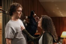 Dougie Baldwin as Connor and Kara Arena as Chloe in 'Georgie & Mandy's First Marriage' Season 1