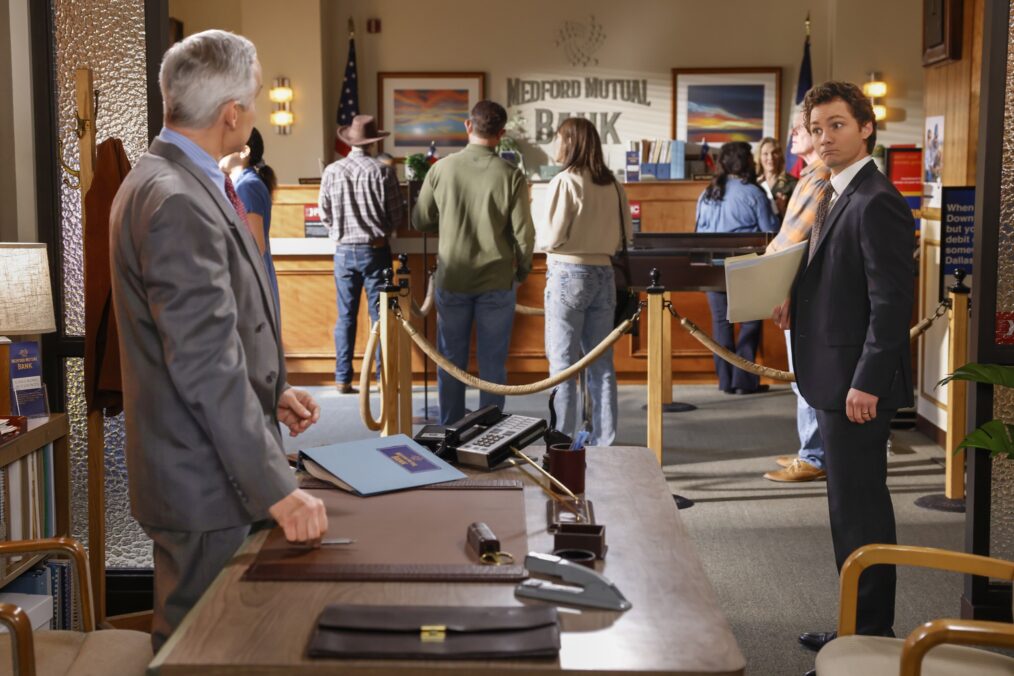 Wallace Langham and Montana Jordan in 'Georgie & Mandy's First Marriage' Season 1 finale