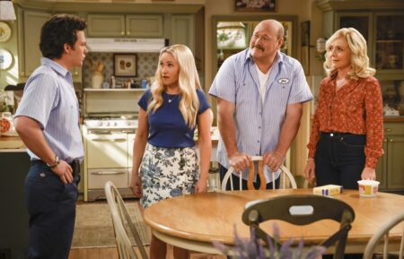 Montana Jordan, Emily Osment, Will Sasso, and Rachel Bay Jones in 'Georgie & Mandy's First Marriage' Season 1 finale