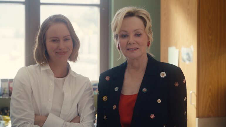 Hannah Einbinder as Ava, Jean Smart as Deborah — 'Hacks' Season 4