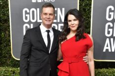A Deep Dive Into Lauren Graham's Love Life: Her Past Romance With Peter Krause & More