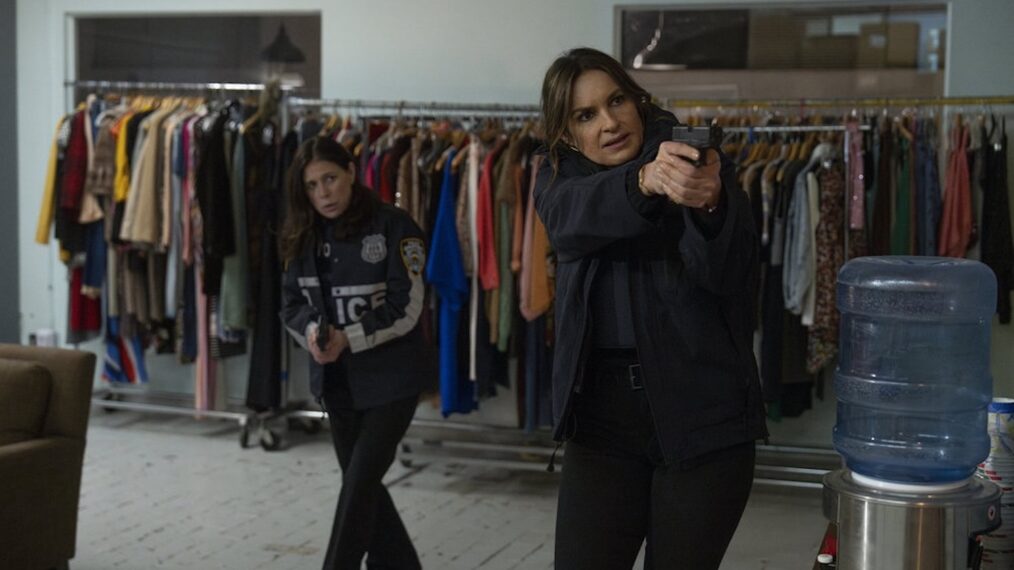 Maura Tierney as Lieutenant Jessica Brady, Mariska Hargitay as Captain Olivia Benson — 'Law & Order' Season 24 Episode 19 