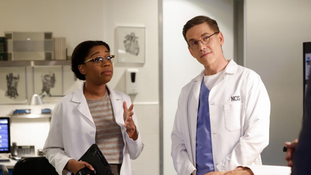 Diona Reasonover as Forensic Scientist Kasie Hines and Brian Dietzen as Jimmy Palmer — 'NCIS' Season 22 Episode 18 