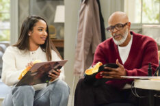 Amara Wayans as Natalie Fulton and Damon Wayans as Poppa in 'Poppa's House' Season 1 Episode 17