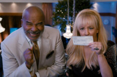 David Alan Grier as Dr. Ron, Wendi Mclendon Covey as Joyce in 'St. Denis Medical' Season 1 Episode 17 - 'Bruce-Ic and the Mus-Ic'