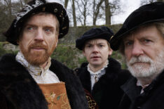 Damian Lewis (King Henry VIII), Thomas Brodie-Sangster (Rafe Sadler), James Larkin (William Fitzwilliam) in 'Wolf Hall: The Mirror and the Light' Episode 3 - 'Defiance'