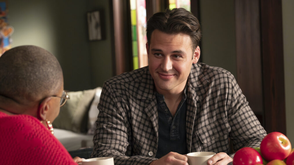 Aisha Hinds as Hen and Ryan Guzman as Eddie — '9-1-1' Season 8 Episode 17 
