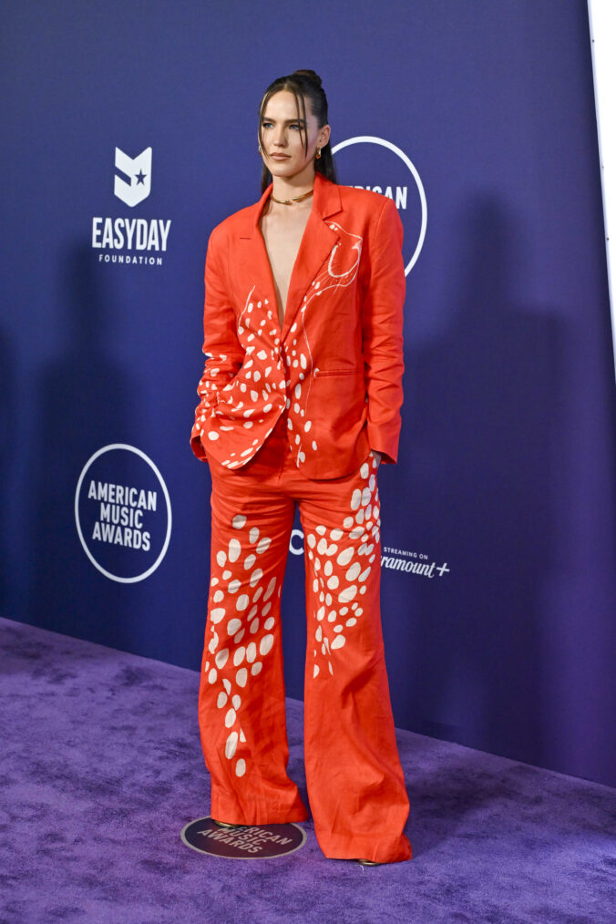 Sophie Hawley-Weld of Sofi Tukker attends the 2025 American Music Awards at Fontainebleau Las Vegas on May 26, 2025 in Las Vegas