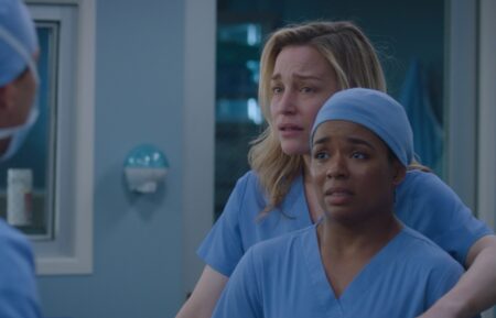 Piper Perabo and Alexis Floyd in Grey's Anatomy