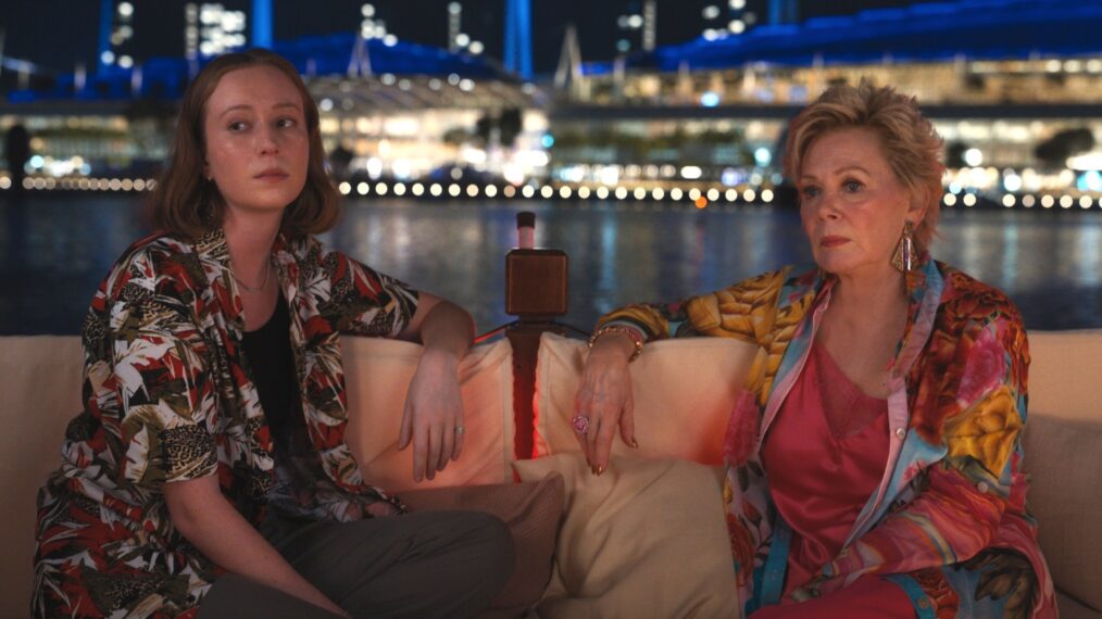 Hannah Einbinder and Jean Smart in 'Hacks' Season 4 finale