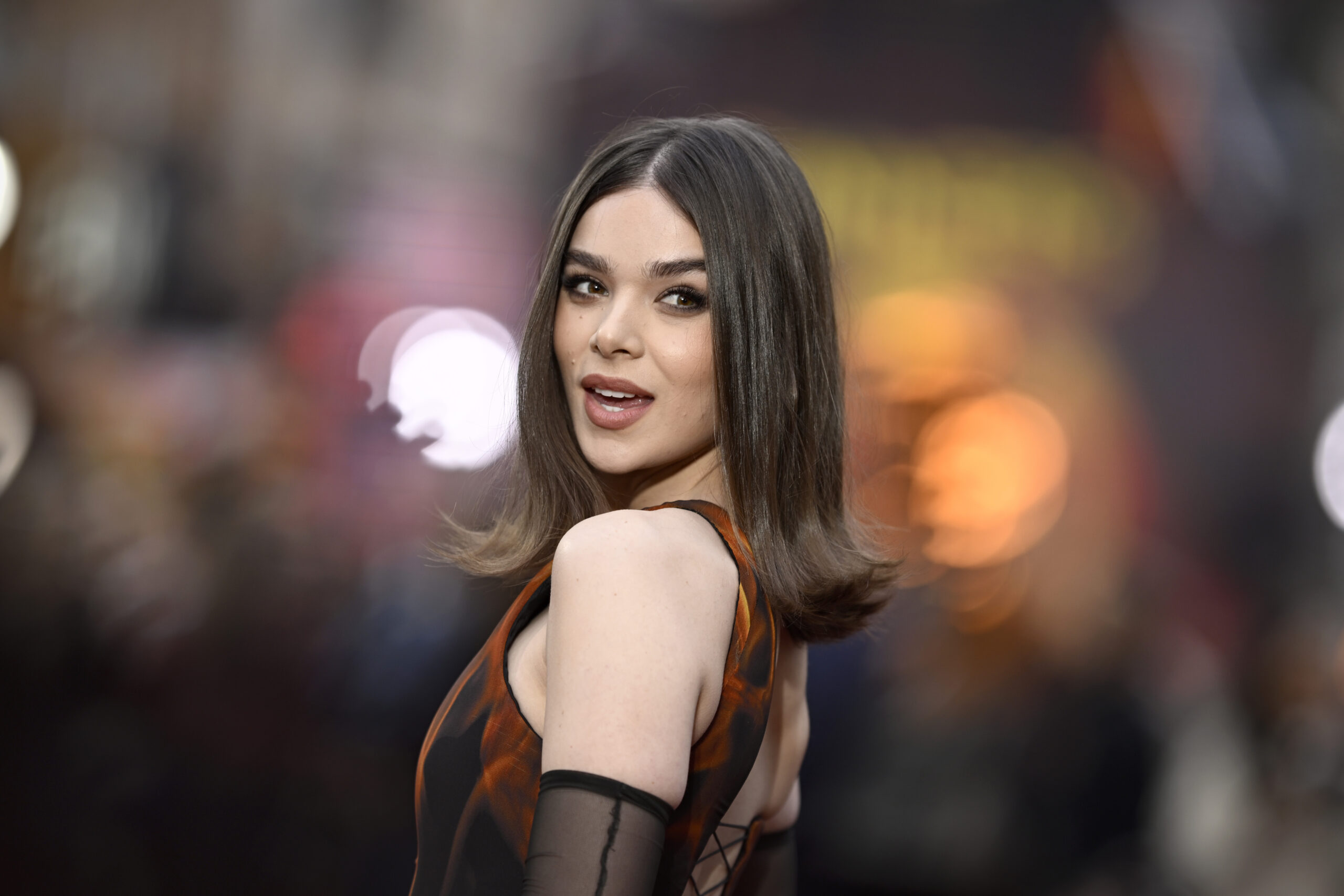 Hailee Steinfeld as Alice Scott in 'Great Big Beautiful Life'