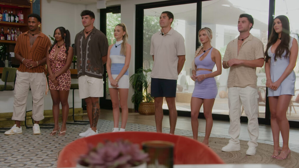 Sneaky Links Final Couples