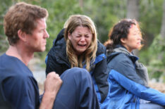 Eric Dane, Ellen Pompeo, Sandra Oh in Grey's Anatomy - 'Flight' - Season 8, Episode 24