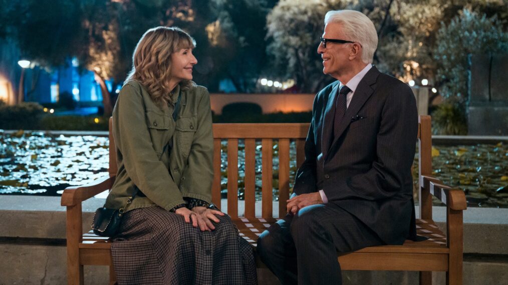 Mary Steenburgen and Ted Danson in 'A Man on the Inside' Season 2