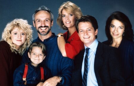 Tina Yothers, Brian Bonsall, Michael Gross, Meredith Baxter, Michael J. Fox, Justine Bateman in Family Ties