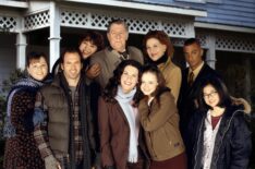 Melissa McCarthy, Scott Patterson, Lauren Graham, Alexis Bledel, Keiko Agena, Yanic Truesdale, Kelly Bishop, Edward Herrmann, and Liz Torres in Gilmore Girls - Season 1