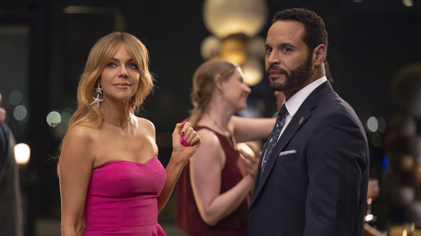 Kaitlin Olson and Daniel Sunjata in 'High Potential'