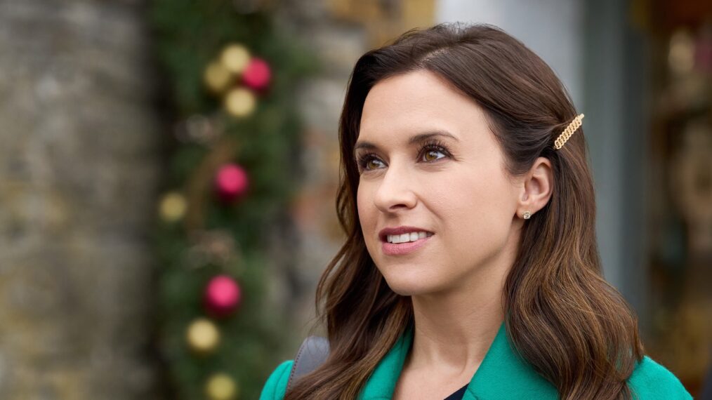 Lacey Chabert in 'A Merry Scottish Christmas'