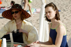 Liza Weil and Alexis Bledel in 'Gilmore Girls' Season 4