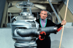 The Robot and Jonathan Harris as Dr. Zachary Smith in 'Lost in Space'
