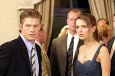 Chris Carmack and Mischa Barton in The O.C. - 'The Gamble' - Season 1