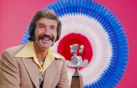 Host Marty Robbins promotional photo for the 1976 / 11th Academy of Country Music Awards, at the Palladium.