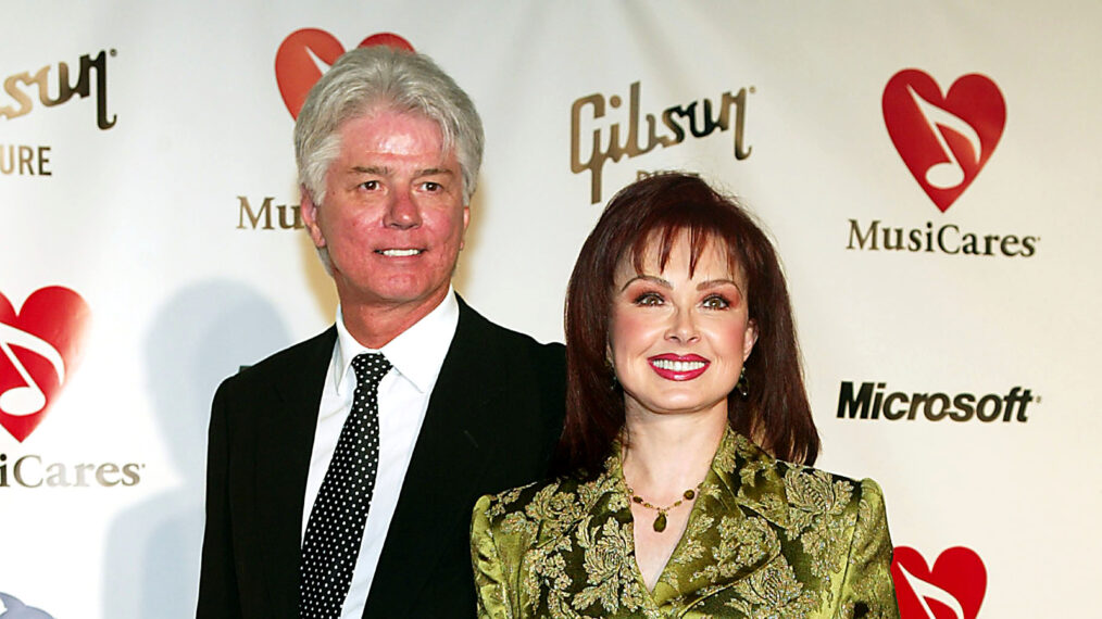 Actress Naomi Judd (R) and husband Larry Strickland attend The MusiCares 2004 Person of the Year Tribute