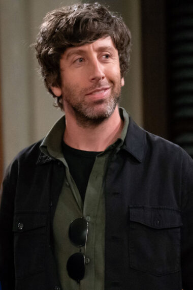 Simon Helberg as Spencer in the 'Night Court' Season 3 finale, 'A Decent Proposal'