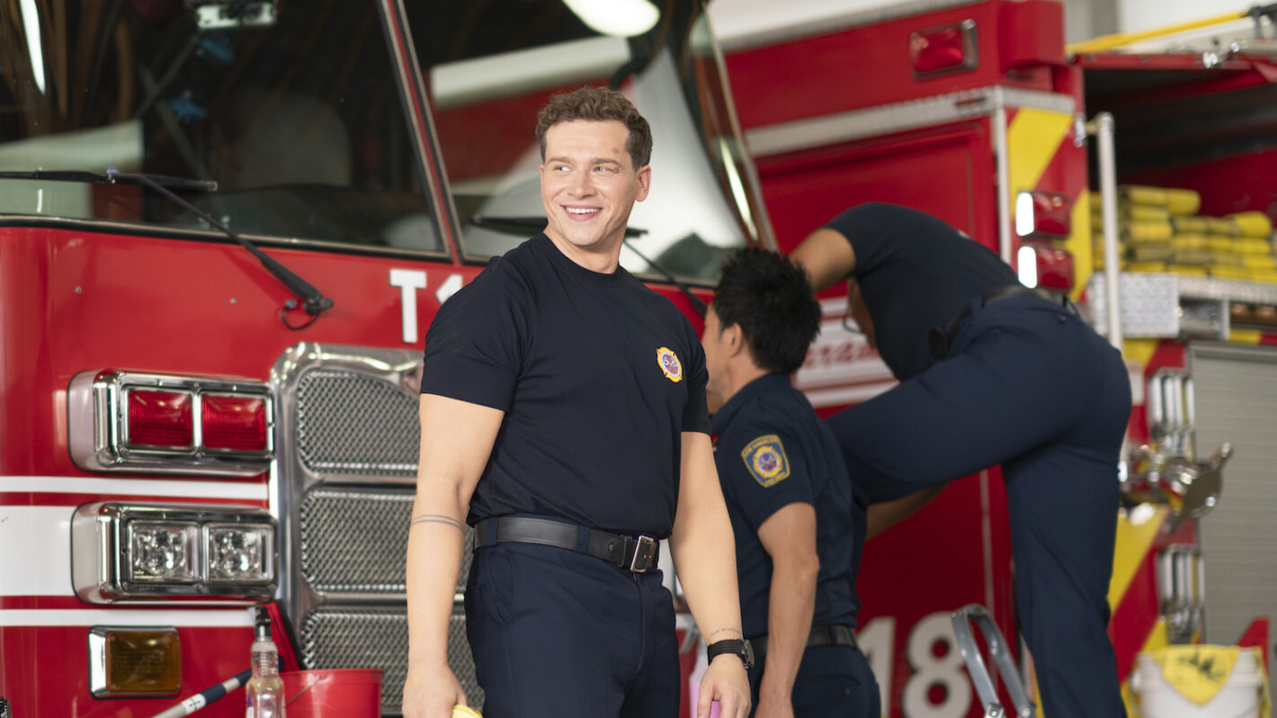 Oliver Stark in '9-1-1' Season 8