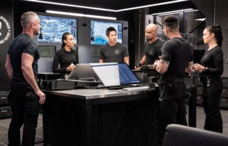 Jay Harrington as David “Deacon” Kay, Annie Ilonzeh as Devin Gamble, David Lim as Victor Tan, Shemar Moore as Daniel “Hondo” Harrelson, Niko Pepaj as Miguel Alfaro, and Anna Enger Ritch as Zoe Powell — 'S.W.A.T.' Series Finale 