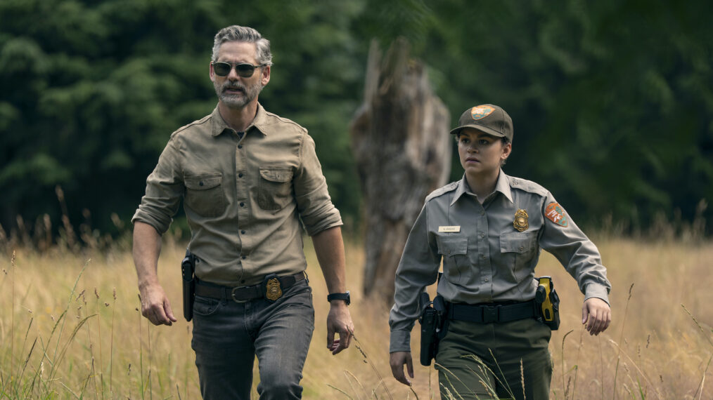 Eric Bana as Kyle Turner, Lily Santiago as Naya Vasquez — 'Untamed' Season 1 Episode 2