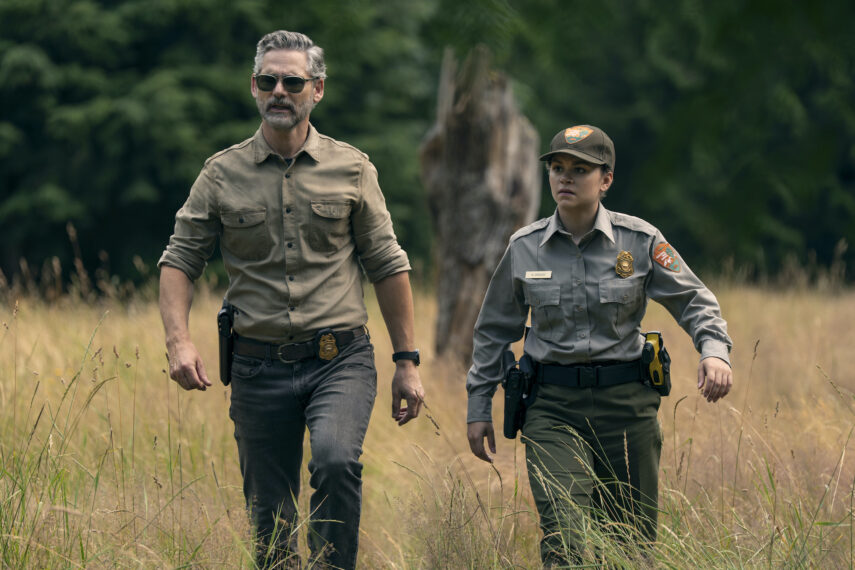 Eric Bana as Kyle Turner, Lily Santiago as Naya Vasquez — 'Untamed' Season 1 Episode 2