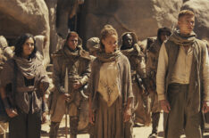 Madeleine Madden, Ayoola Smart, Josha Stradowski in The Wheel of Time