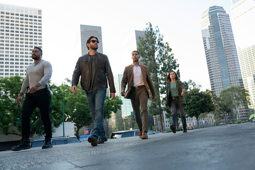 Luke Finau (Uli Latukefu), Mark Meachum (Jensen Ackles), Keyonte Bell (Elliot Knight), and Amber Oliveras (Jessica Camacho) in Countdown